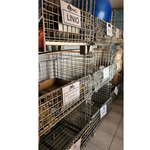 Jaula apilable metálica base ruedas x 3 unidades