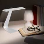 Lámpara Led Escritorio Recargable Estilo Mac - Imagen 4